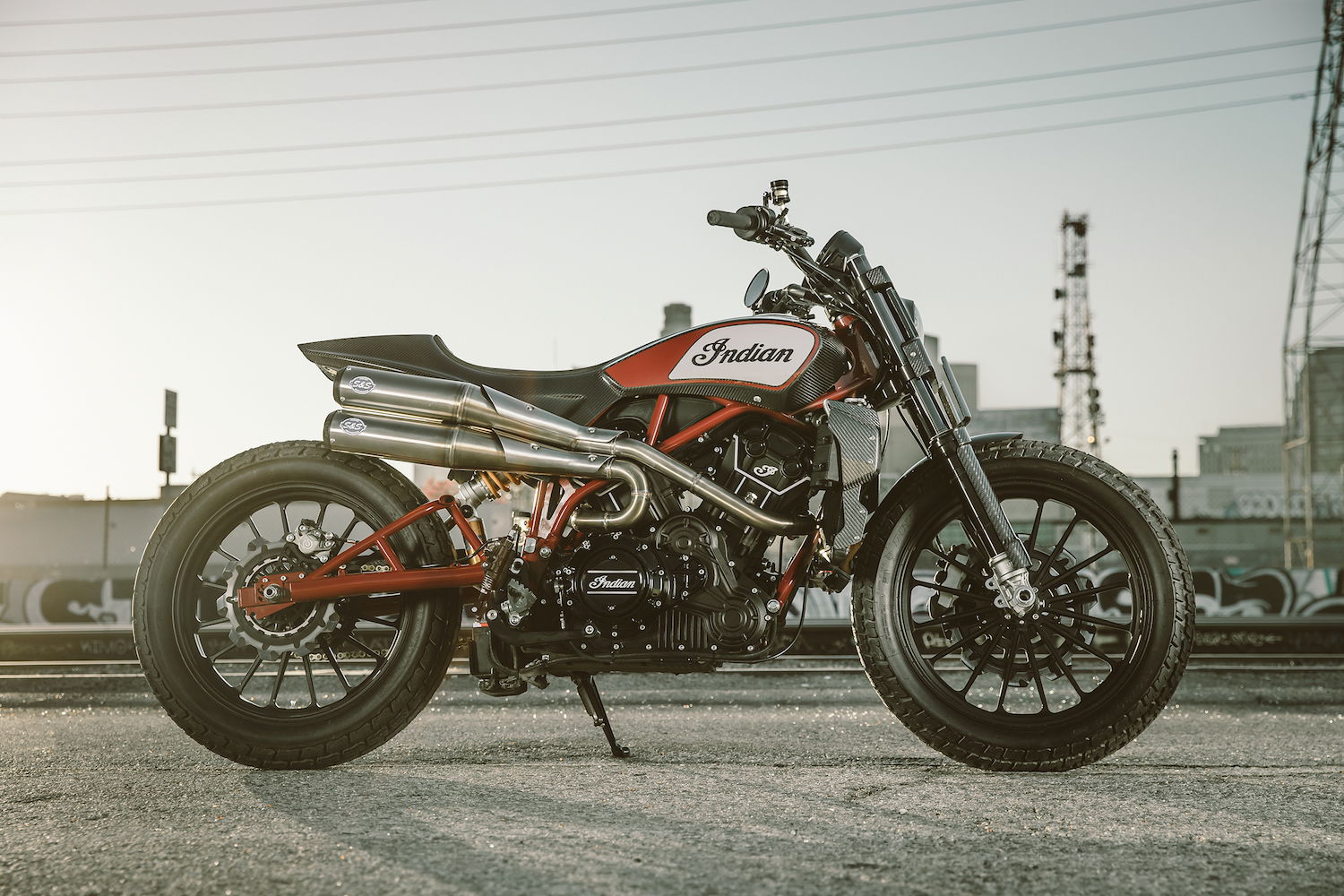 Royal Enfield reveals Thunderbird X